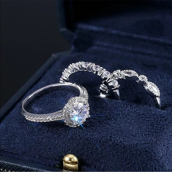 Women’s engagement wedding bridal ring set 3 pc - Picture 2 of 5